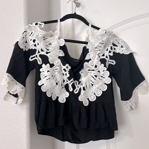 Very cute topping getting from Korean. Very good condition.